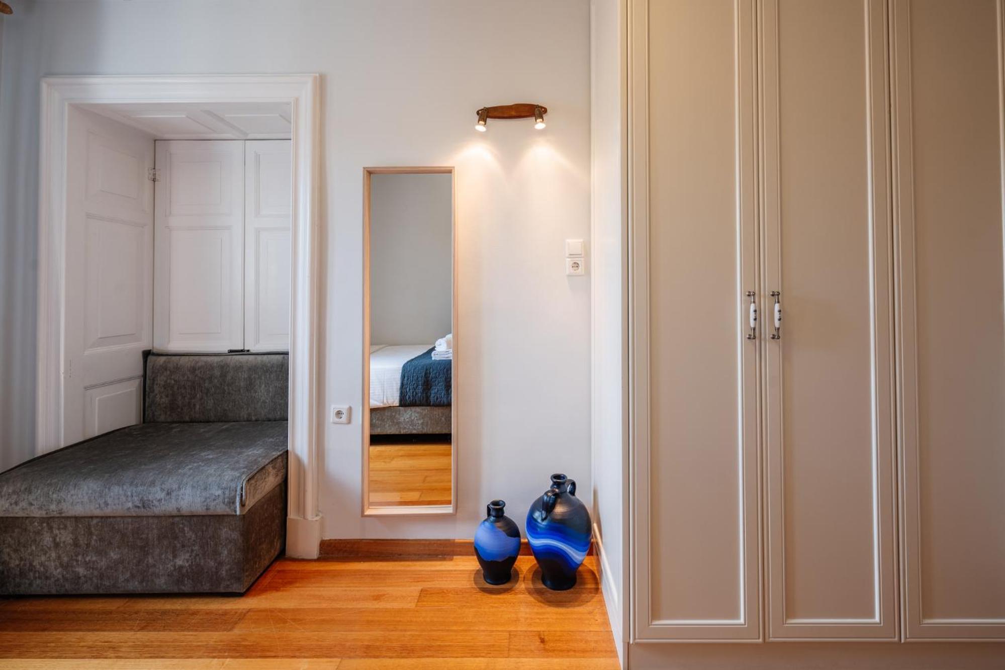 "San Giacomo Square Apt." In The Heart Of Old Town Corfu  Eksteriør bilde