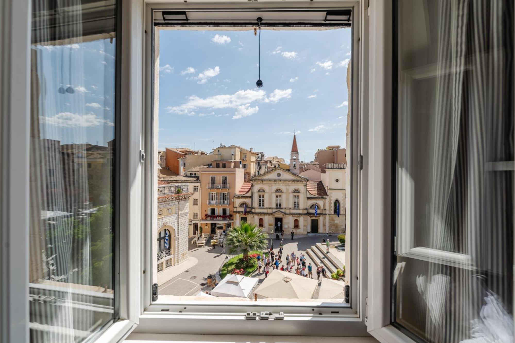 "San Giacomo Square Apt." In The Heart Of Old Town Corfu  Eksteriør bilde