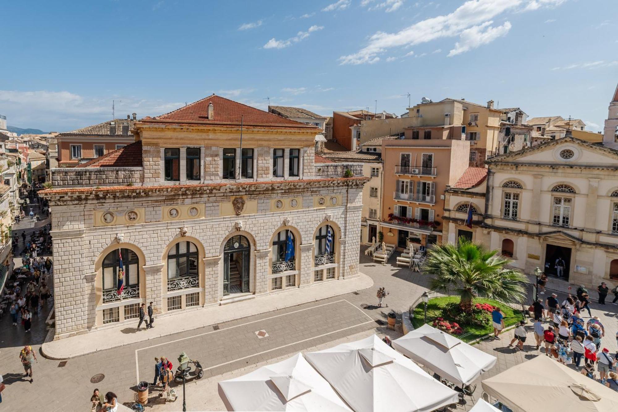 "San Giacomo Square Apt." In The Heart Of Old Town Corfu  Eksteriør bilde