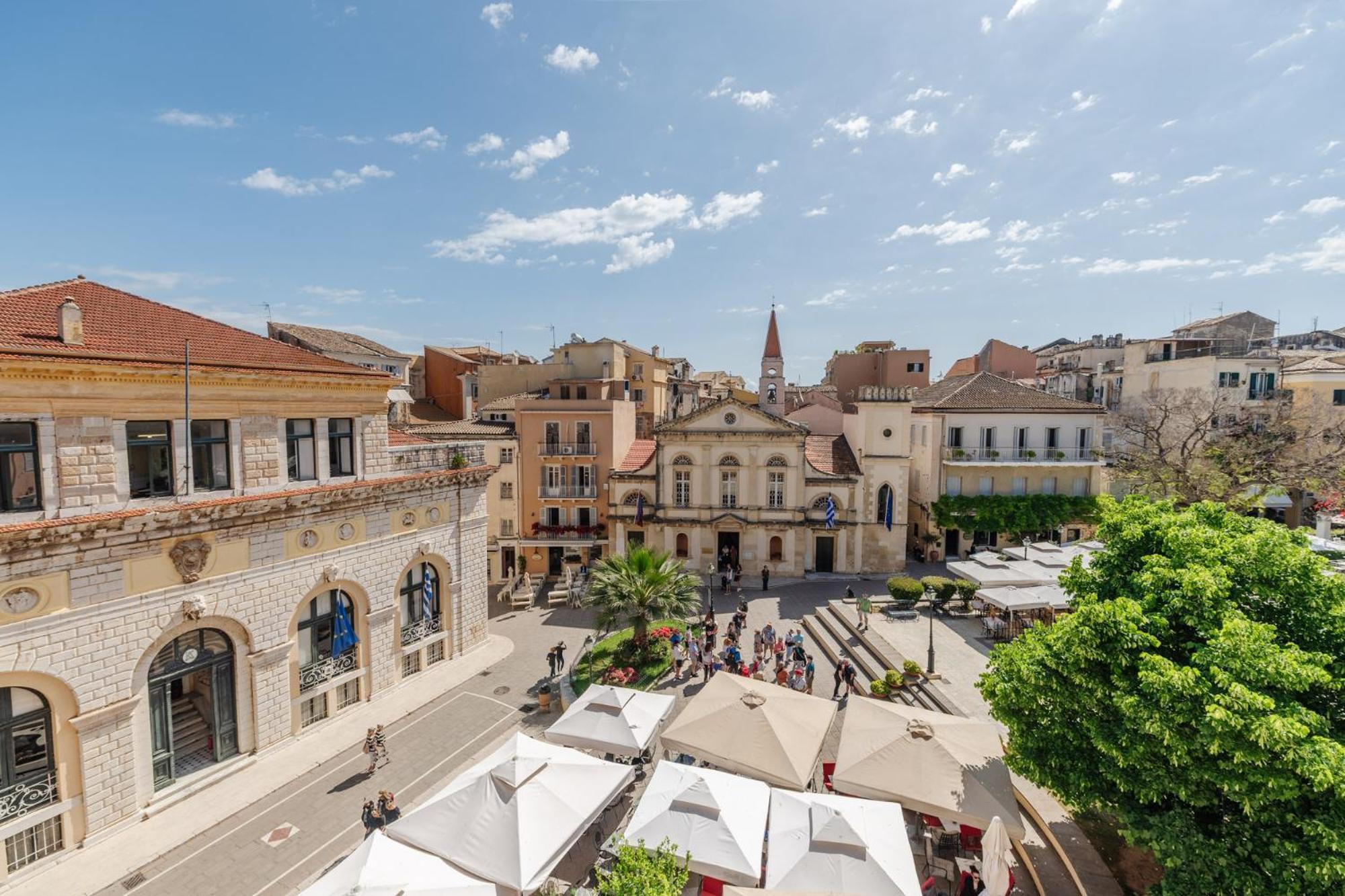 "San Giacomo Square Apt." In The Heart Of Old Town Corfu  Eksteriør bilde